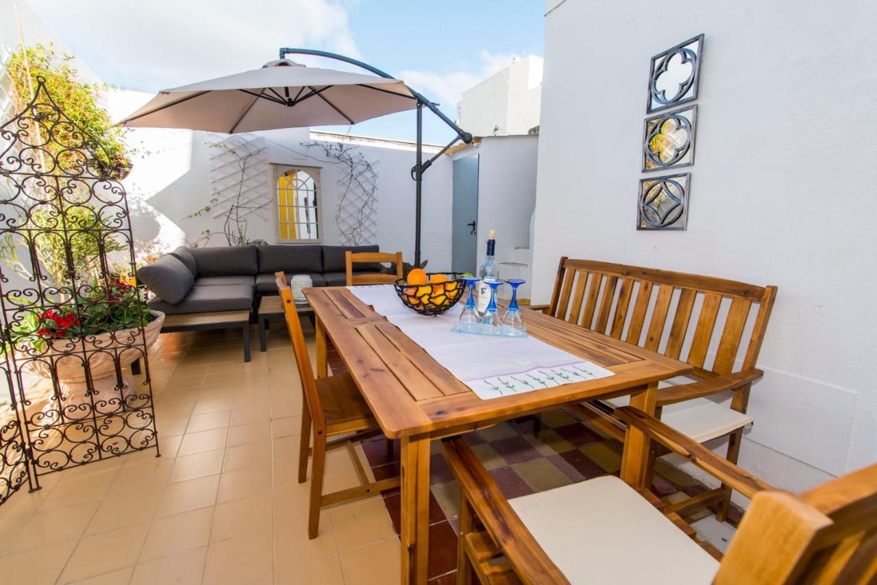 Charming Town House Just 500M From The Marina And Its Well Known Typical Market Olhao Bagian luar foto