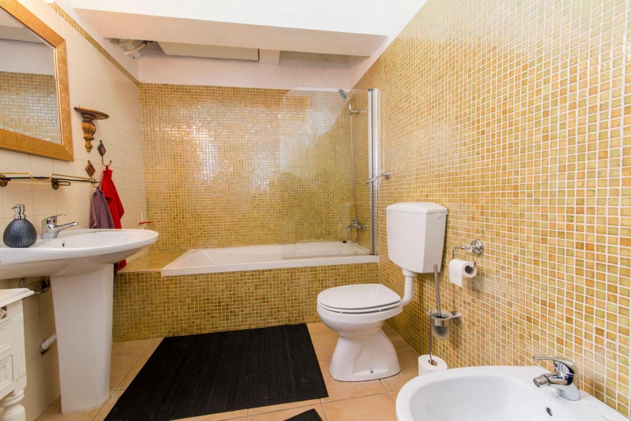 Charming Town House Just 500M From The Marina And Its Well Known Typical Market Olhao Bagian luar foto
